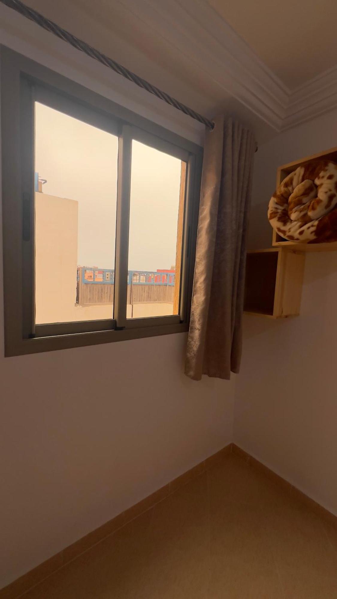 Ocean Waves Guest House 依索安 外观 照片