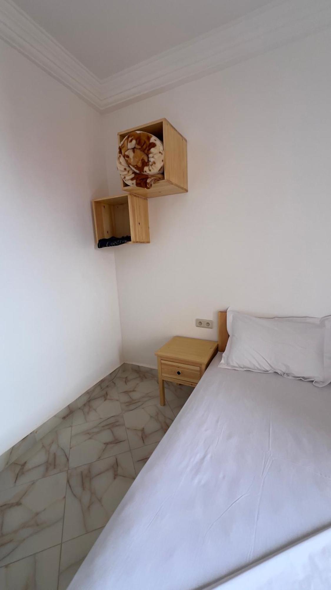 Ocean Waves Guest House 依索安 外观 照片