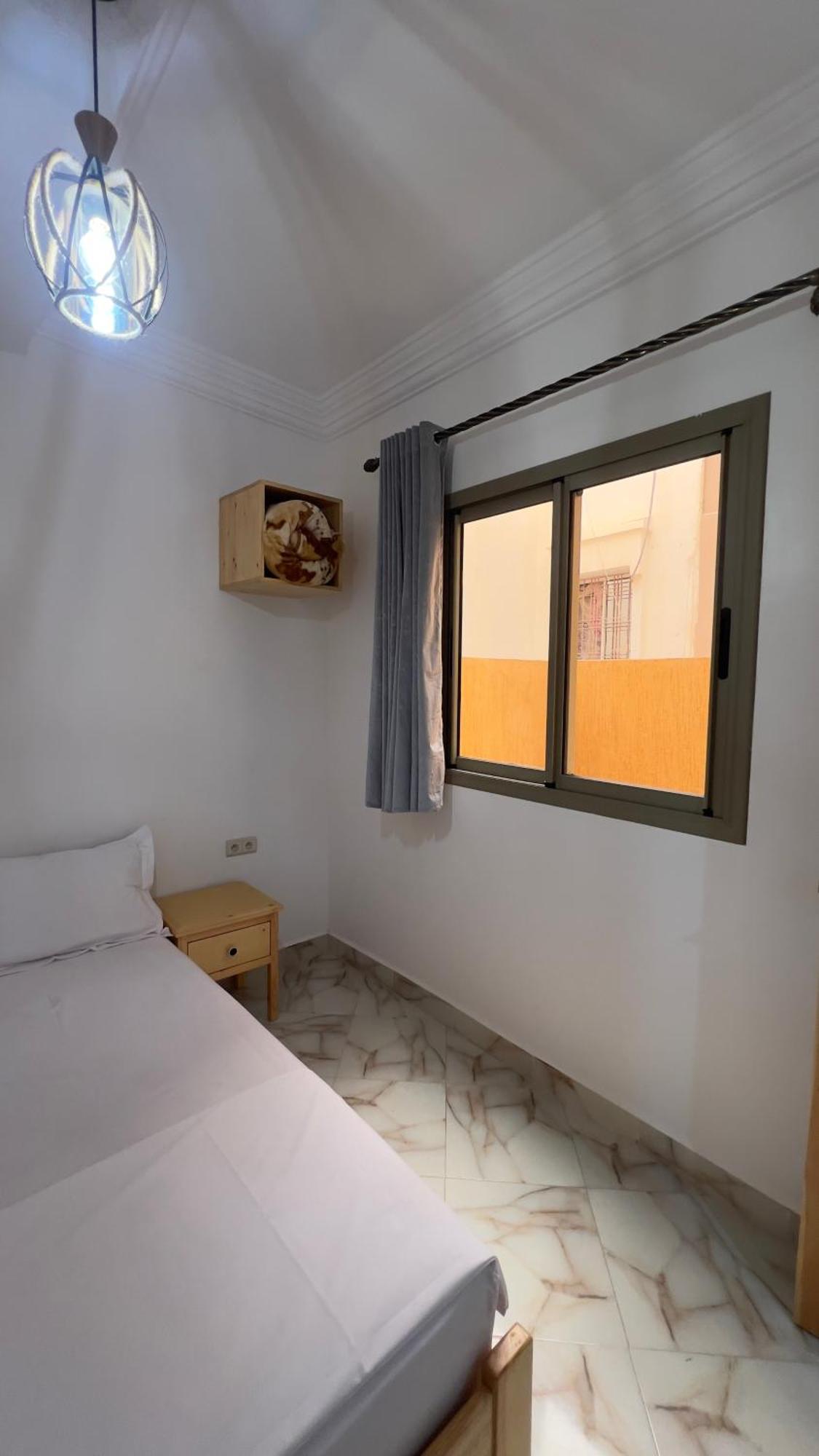 Ocean Waves Guest House 依索安 外观 照片