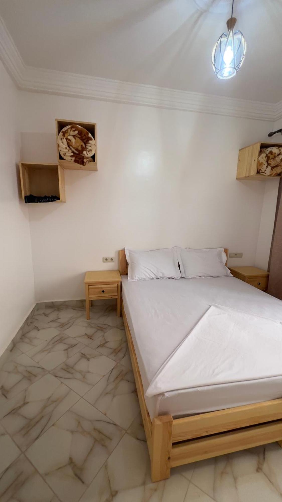 Ocean Waves Guest House 依索安 外观 照片