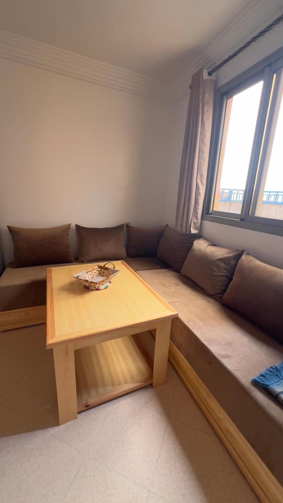 Ocean Waves Guest House 依索安 外观 照片