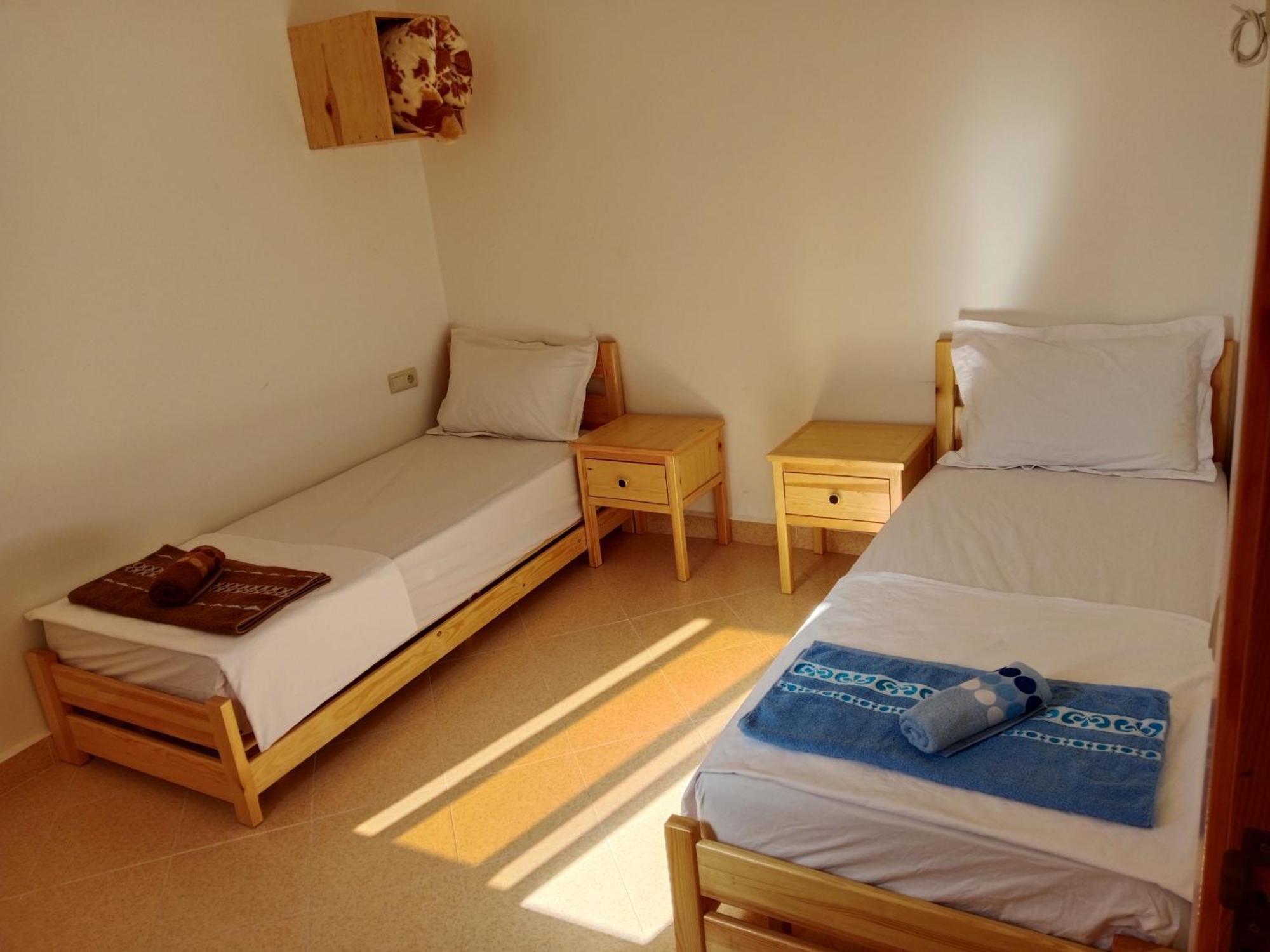 Ocean Waves Guest House 依索安 外观 照片